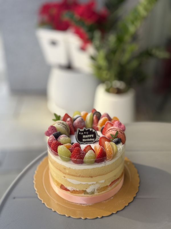 甜蜜水果裸蛋糕(巧克力蛋糕體) 