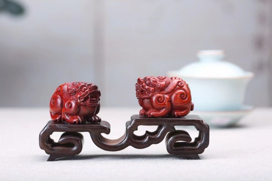 小葉紫檀藝品｜貔貅（一對）不拆賣 有串吊繩 招財 祥瑞 神獸 保平安 