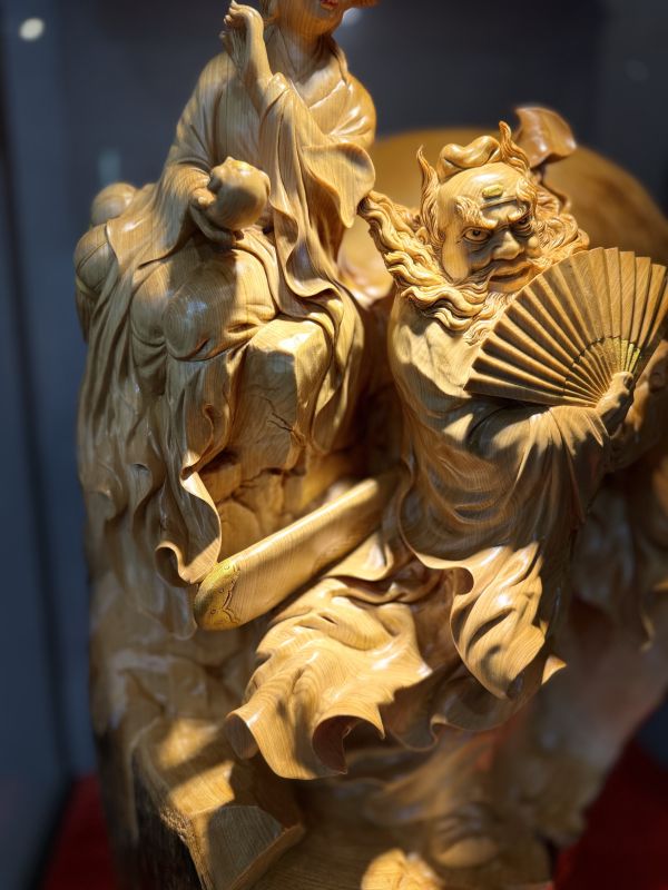 木藏室空間｜台灣黃檜扁柏重油檸檬 感恩的心（鍾馗嫁妹）萬早平老師作 