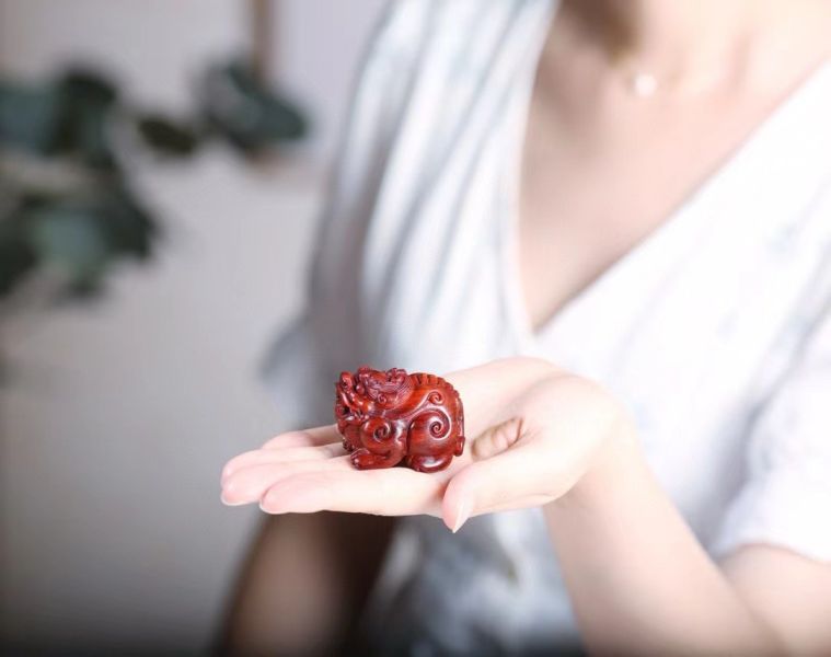 小葉紫檀藝品｜貔貅（一對）不拆賣 有串吊繩 招財 祥瑞 神獸 保平安 