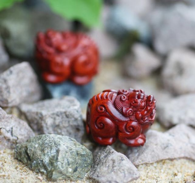 小葉紫檀藝品｜貔貅（一對）不拆賣 有串吊繩 招財 祥瑞 神獸 保平安 
