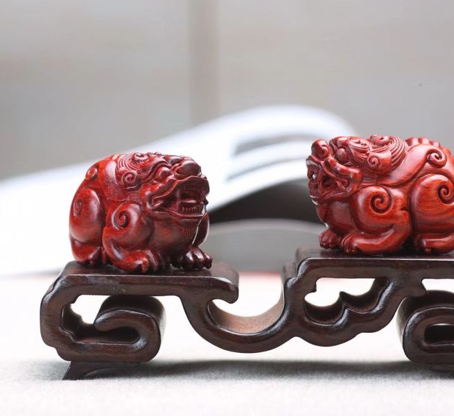小葉紫檀藝品｜貔貅（一對）不拆賣 有串吊繩 招財 祥瑞 神獸 保平安 