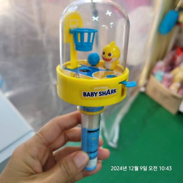 【商品名稱】鯊魚家族手持籃球機 