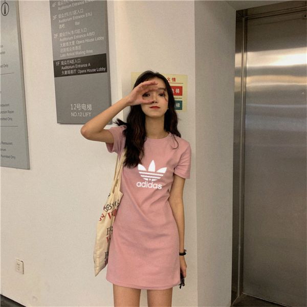 阿迪連身洋裝 