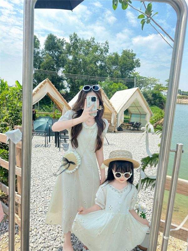 韓國童裝炸街親子裝連衣裙 