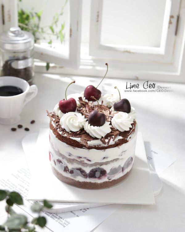 黑櫻桃極致裸鮮奶油蛋糕6吋 