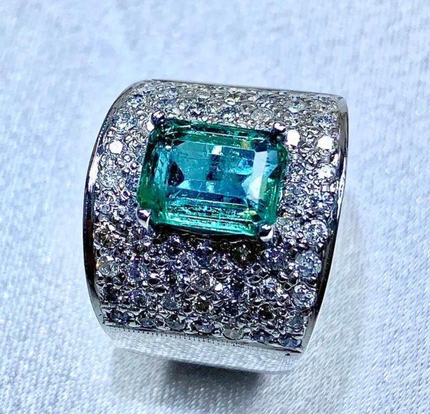 GIA18K天然微油(F1)祖母綠戒指 GIA18K天然微油(F1)祖母綠戒指_附GIA鑑定證書