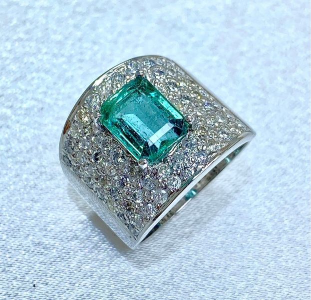GIA18K天然微油(F1)祖母綠戒指 GIA18K天然微油(F1)祖母綠戒指_附GIA鑑定證書