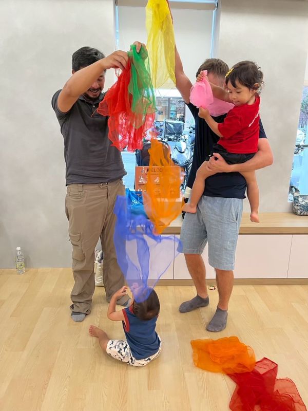 FALL Saturdays [Mixed Age Class ] | 11 classes | 0-4 years old | 9:30am, 10:30am, 14:45pm by Ms. Maggie 