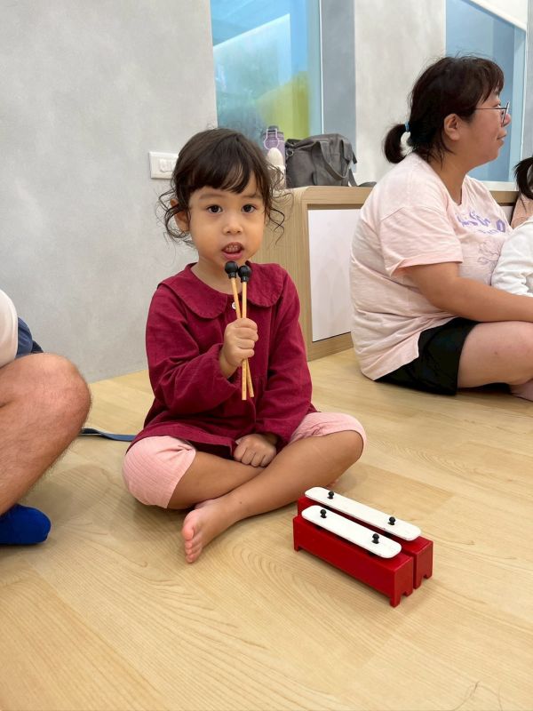 Spring-Sat Mixed Age Class 0-4yrs | 12 classes $8700 including $1600 service fee of songbook and music app access 