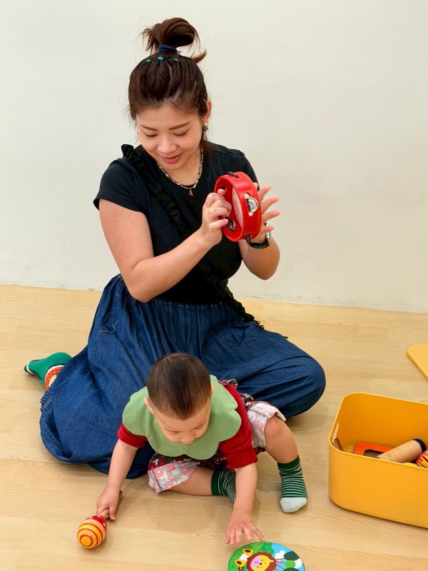 FALL Saturdays [Mixed Age Class ] | 11 classes | 0-4 years old | 9:30am, 10:30am, 14:45pm by Ms. Maggie 