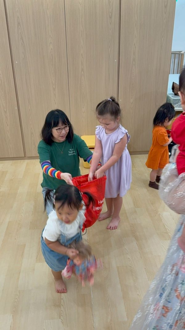 Spring-Sat Mixed Age Class 0-4yrs | 12 classes $8700 including $1600 service fee of songbook and music app access 