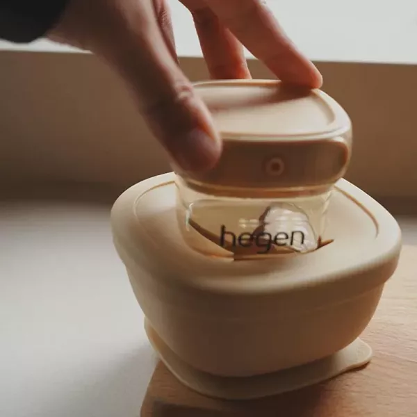 預購 Hegen成長餐桌點心碗 