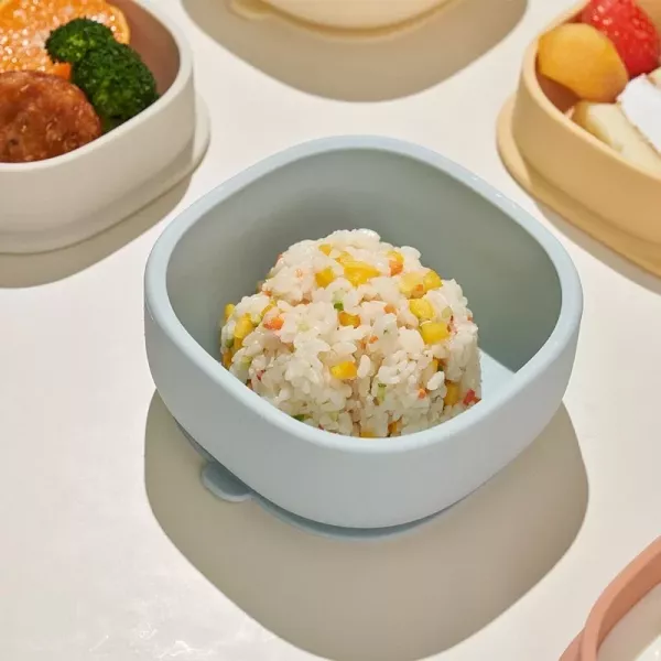 MOYUUM 韓國 白金矽膠兩用吸盤餐碗(多款可選) 