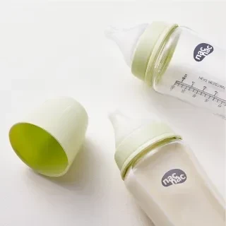 nac nac 妍心35%晶透防脹氣玻璃寬口奶瓶 茉莉綠120ml/240ml 