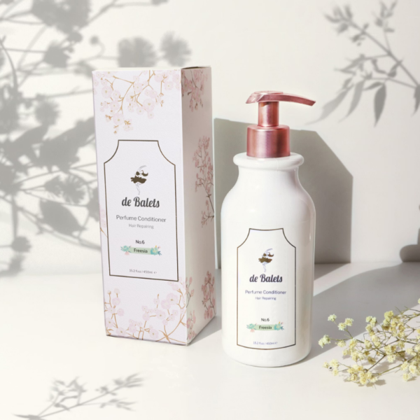 deBalets小巴黎【改版升級-小白綠】SPA級香水修復護髮素-小蒼蘭450ml HT 