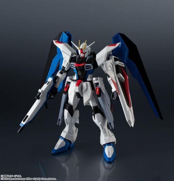 「06月10號結單」萬代 鋼彈 UNIVERS ZGMF-X10A 自由鋼彈 (RENEWAL) 自由鋼彈,ZGMF-X10A,GUNDAM UNIVERSE,鋼彈SEED,鋼彈模型,萬代模型,可動模型,鋼彈公仔,收藏模型