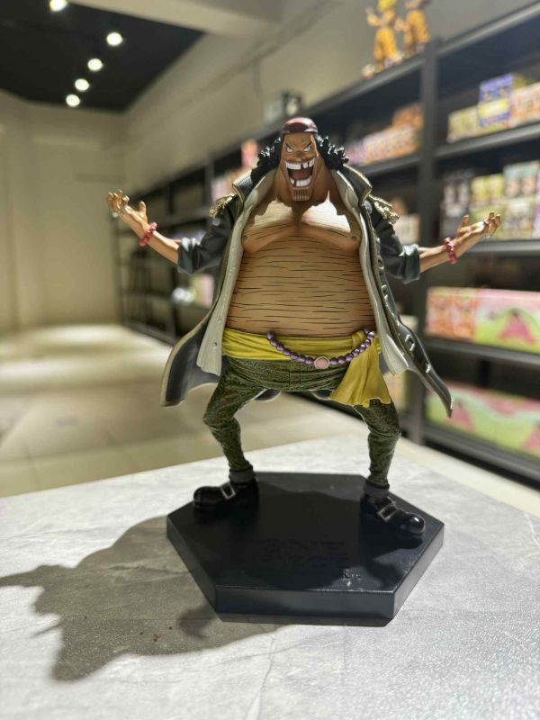 「現貨」無盒拆擺 DX王下七五海 黑鬍子 航海王,ONE PIECE,黑鬍子,馬歇爾D汀奇,DX王下七五海,七武海,無盒拆擺,公仔,二手公仔,收藏模型,動漫周邊