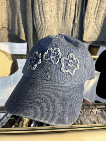 刺繡小花帽-中藍色 