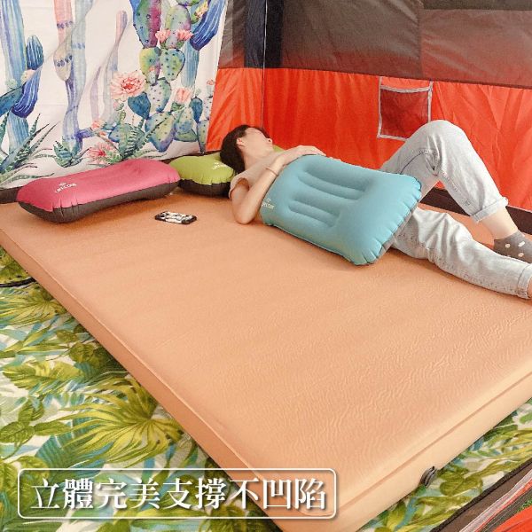 【LIFECODE】立體3D TPU雙人自動充氣睡墊-厚10cm(195x140x10cm)-奶茶色 LIFECODE,戶外用品,LIFECODE生活密碼戶外用品生活館 ,帳篷,折疊桌椅,鋁合金,車尾帳,速搭帳INTEX,露營,露營區,露營裝備,露營生活,露營美學,outdoor,camping,帳篷,露營小物,客廳帳,睡墊,充氣床