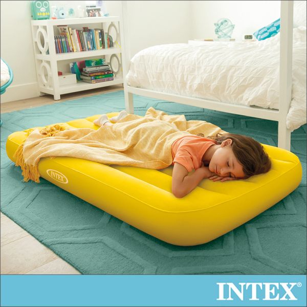 【INTEX】兒童充氣床88x157x高18cm-黃色_適用3~10歲 15020326(66803) LIFECODE,戶外用品,LIFECODE生活密碼戶外用品生活館 ,,帳篷,折疊桌椅,鋁合金,車尾帳,速搭帳INTEX,露營,露營區,露營裝備,露營生活,露營美學,outdoor,camping,帳篷,露營小物,客廳帳