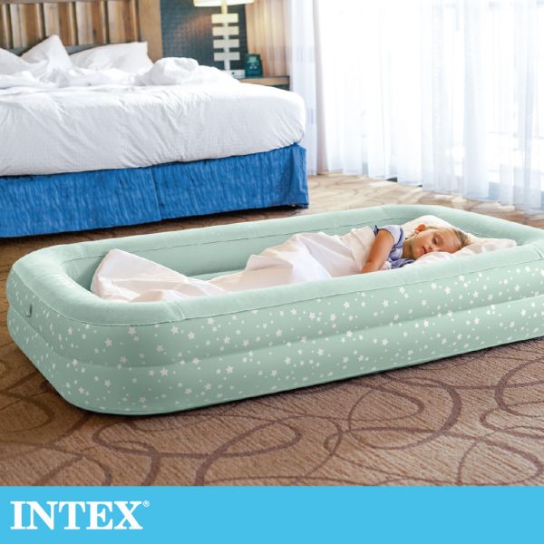 【INTEX】安全防滾落兒童植絨充氣床-附手壓幫浦 (66810NP)15010011 LIFECODE,戶外用品,生活密碼,LIFECODE生活密碼戶外用品生活館 ,帳篷,折疊桌椅,鋁合金,車尾帳,速搭帳INTEX,露營,露營區,露營裝備,露營生活,露營美學,outdoor,camping,帳篷,露營小物,客廳帳,INTEX,戶外用品,充氣床,兒童床墊,露營,露營裝備,露營生活,