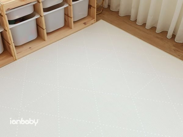 ianbaby® 蒟蒻捲墊 (輕舞漫步 / 波卡菱格) - 惜福品 伊恩寶貝,ianbaby,伊恩寶貝蒟蒻捲墊,ianbaby蒟蒻捲墊,蒟蒻捲墊,兒童地墊,地墊推薦,寶寶地墊,厚地墊,遊戲地墊,嬰兒爬行墊,嬰兒地墊,嬰兒地墊床,新生兒地墊,寶寶安全地墊,澳洲地墊,playmat,babymat,babyroom,地毯