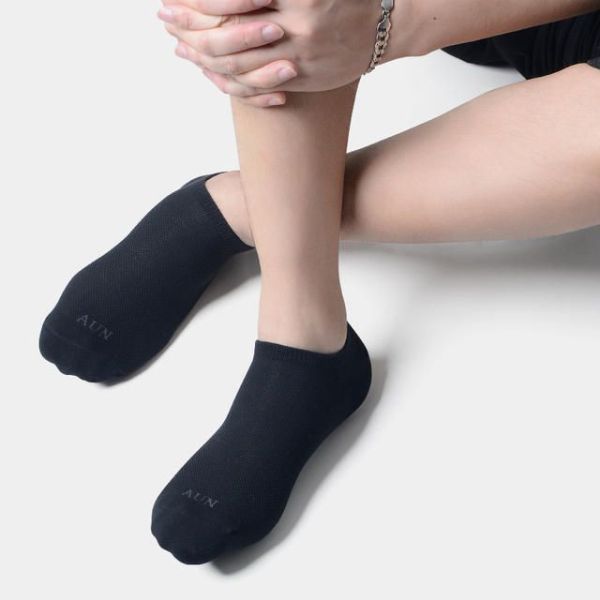 【𝗔𝗨𝗡】男士經典除臭船襪 CW010 AUN,除臭襪,腳臭,抑菌襪,抗菌襪,襪子,男襪,除臭襪推薦,中筒襪,機能襪,運動襪,休閒襪,紳士襪,隱形襪,船型襪,短襪,防臭襪