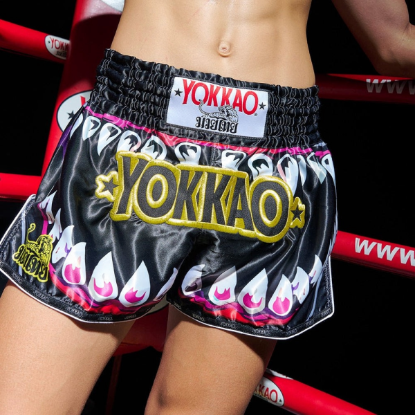 YOKKAO 風飛鯊 M / L / XL 泰拳褲 踢拳 運動短褲 泰拳褲,運動短褲,泰拳,踢拳,拳擊,曼谷,YOKKAO,鯊魚