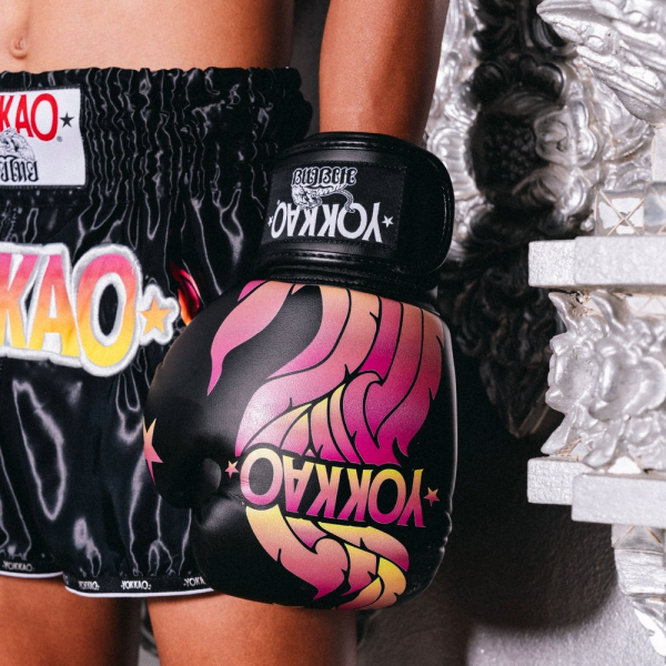 YOKKAO 焰火 12oz 14oz 16oz 黑色 極細纖 拳擊手套 拳套,YOKKAO,拳擊,踢拳,泰拳,拳擊,黑色,fire,black