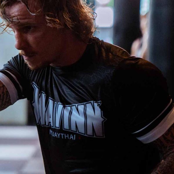 MAVINN 深度黑色 Ｍ / L / XL / 2XL 休閒運動 排汗上衣 T 卹 上衣,休閒上衣,泰拳,MAVINN,黑色,排汗衫,休閒服飾,運動上衣,black