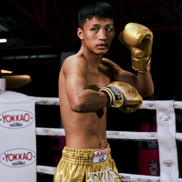 YOKKAO 焰火 M 金色 泰拳褲 踢拳 運動短褲 泰拳褲,運動短褲,泰拳,踢拳,拳擊,曼谷,YOKKAO,fire,火焰