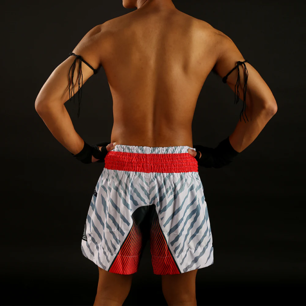 TUFF 銀灰咆嘯 L 泰拳褲 踢拳 運動短褲 泰拳褲,運動短褲,泰拳,踢拳,拳擊,MMA