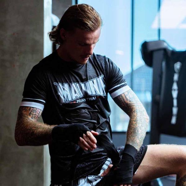 MAVINN 深度黑色 Ｍ / L / XL / 2XL 休閒運動 排汗上衣 T 卹 上衣,休閒上衣,泰拳,MAVINN,黑色,排汗衫,休閒服飾,運動上衣,black