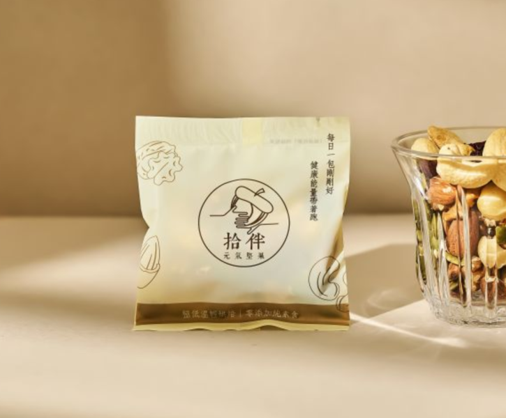 【綜合堅果】隨身包 #一天一包生活好簡單 #每包34g

#只賣三天內烘焙好的堅果 #拾伴

#台中美食 #台中 #團購美食 #美食

#堅果 #原味堅果 #水果乾 #台灣果乾

#禮盒 #伴手禮 #有溫度的堅果 #陪伴