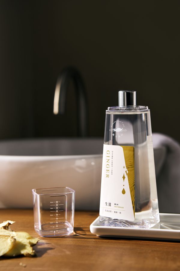 生薑漱口水 生薑,漉米,漉米口腔專科,漱口水,全齡適用,全家適用,Q10,淨味,鳳梨益生菌,生薑,打造好口氣,口腔保健,口腔保養,兒童漱口水,長輩漱口水,熬夜,口臭,火氣大,肝火旺,牙周病,牙齦不適,牙齦出血,牙齒,牙科,牙醫