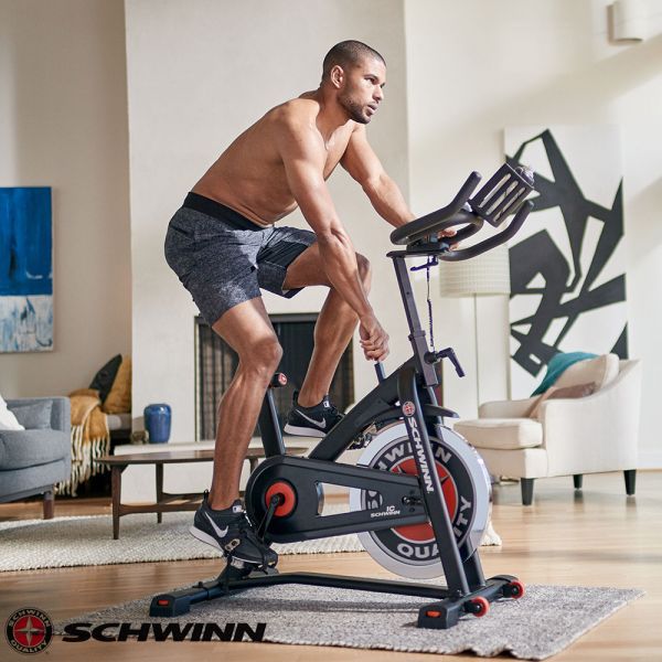 Schwinn 700IC 飛輪健身車 Schwinn 700IC, 飛輪健身車, 無段式阻力, 居家健身器材, 有氧運動, 皮帶傳動, 可調式座椅, 心率監測, 飛輪推薦​,喬山