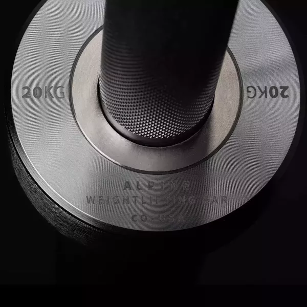 Alpine系列 專業舉重槓鈴桿 - 20kg Alpine槓鈴, 專業舉重槓鈴桿, 奧林匹克舉重槓, 硬鉻槓鈴, 滾針軸承槓鈴, IWF標準槓鈴, 競技舉重槓, 頂級槓鈴推薦, 無中心滾花槓鈴, 高彈性反饋槓鈴, REP FITNESS槓鈴, REP-ST-BB-5120-HC