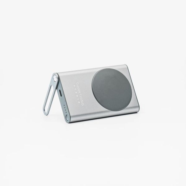 ThinkThing 雙向磁吸行動電源 5000mAh MagSafer 2.0 Thinkthing雙向磁吸行動電源,MagSafe行動電源,無線磁吸行動電源5000mAh,MagSafe行動電源推薦,iPhone 15專用磁吸行動電源,
Thinkthing行動電源,雙向快充行動電源,快速散熱行動電源,行動電源MagSafe快充,磁吸行動電源哪裡買,Thinkthing行動電源評價,行動電源不發燙推薦,iPhone快充散熱行動電源