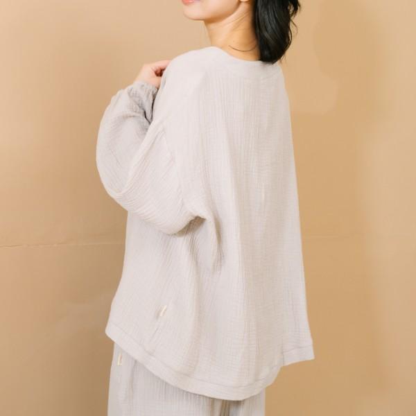 呼吸二重紗V領上衣-共2色 呼吸二重紗V領上衣,居家服,上衣,棉,沙色,丈青,FANTINO,凡第諾