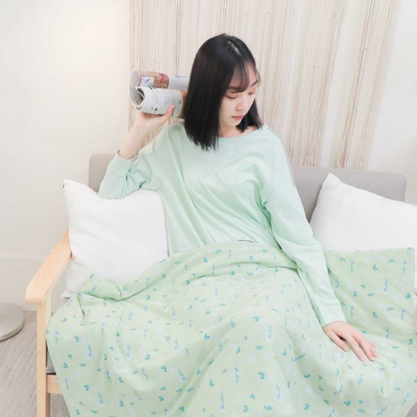 UMORFIL®膠原蛋白珊瑚絨童被/兒童被/蓋毯/嬰兒被72X120cm-拼接綠 女襪,台灣設計,台灣製造,文青,短襪,文創設計,刺蝟,膠原蛋白,居家良品,寢具,枕套