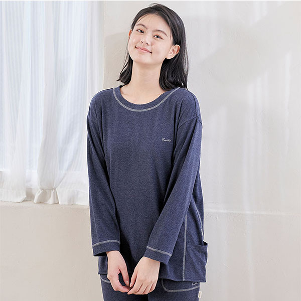 柔軟蠶絲布側口袋造型上衣-共2色 