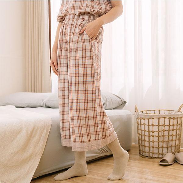 輕薄透氣格紋重紗寬褲-共2色 