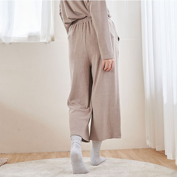 柔軟細緻羊絨側剪接長褲-共2色