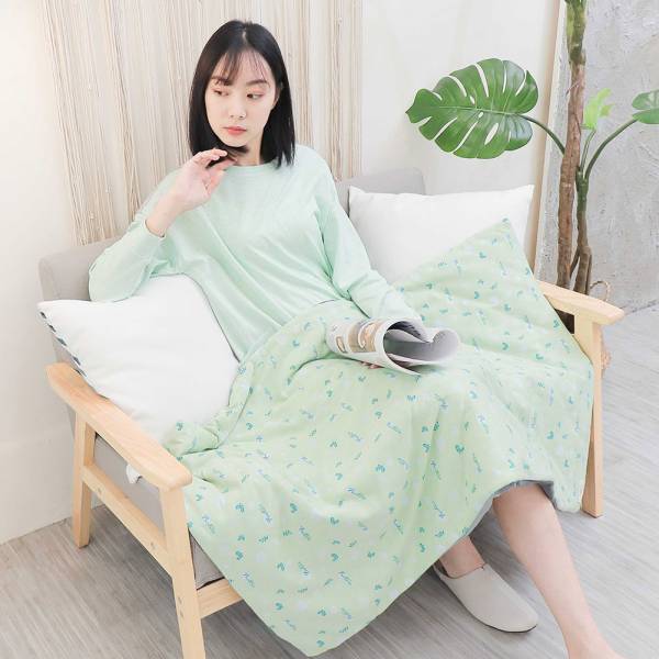 UMORFIL®膠原蛋白珊瑚絨童被/兒童被/蓋毯/嬰兒被72X120cm-拼接綠 女襪,台灣設計,台灣製造,文青,短襪,文創設計,刺蝟,膠原蛋白,居家良品,寢具,枕套