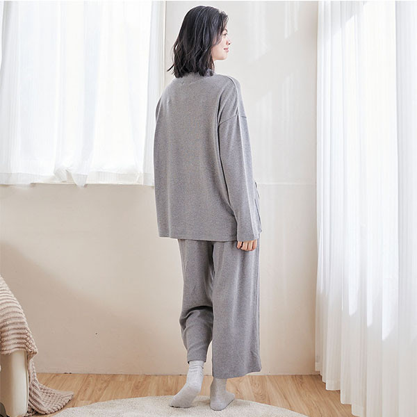 柔軟細緻羊絨半高領套裝-共2色