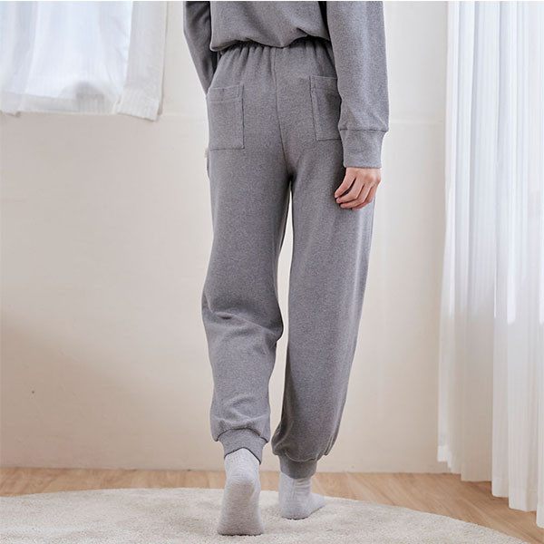 柔軟細緻羊絨束口長褲-共2色