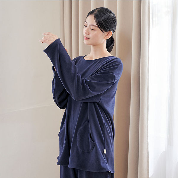 FLEECE搖粒絨口袋造型上衣-共2色 