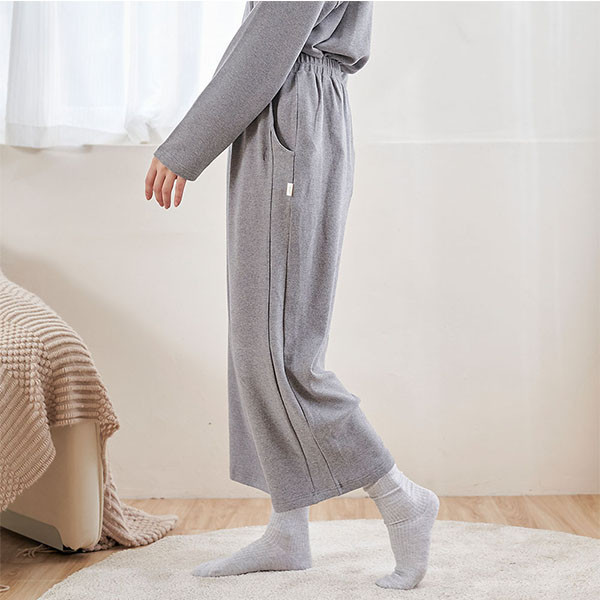 柔軟細緻羊絨側剪接長褲-共2色