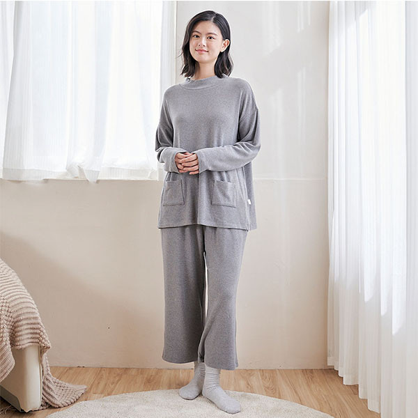 柔軟細緻羊絨半高領套裝-共2色